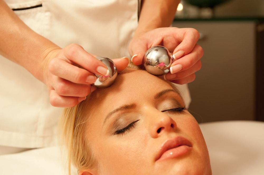 Hotel Zagreb - Health & Beauty ロガシュカ・スラティナ エクステリア 写真