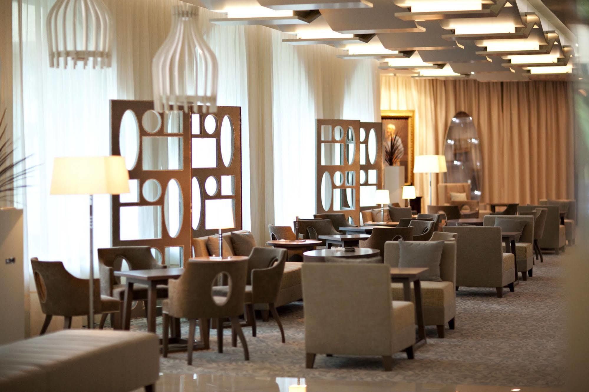 Hotel Zagreb - Health & Beauty ロガシュカ・スラティナ エクステリア 写真