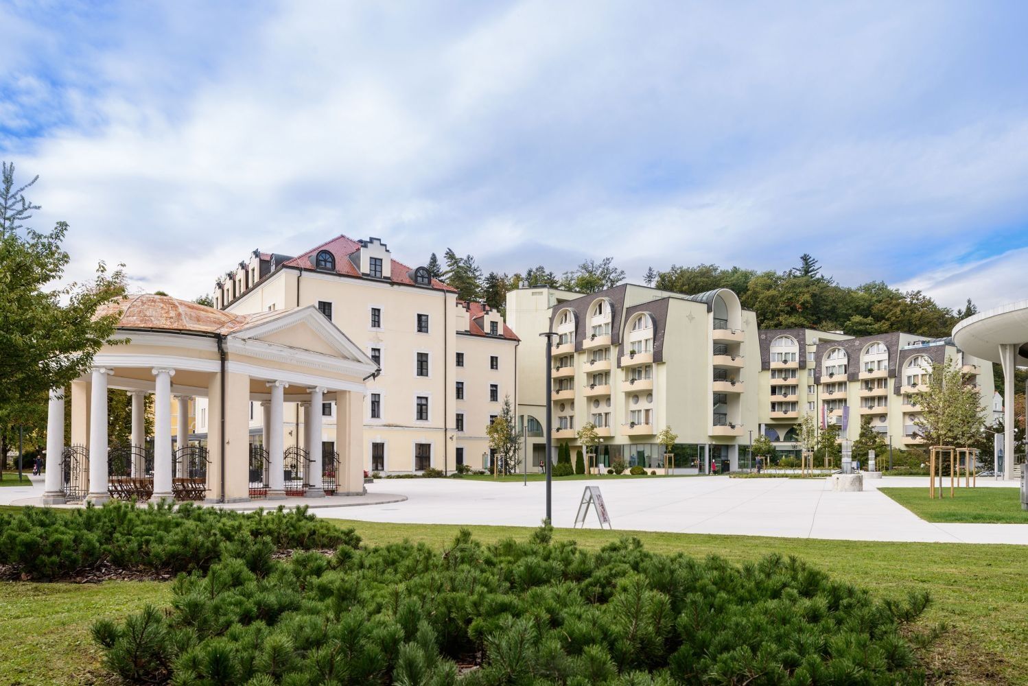 Hotel Zagreb - Health & Beauty ロガシュカ・スラティナ エクステリア 写真